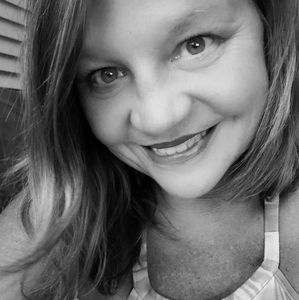 Meet your Posher, Malinda